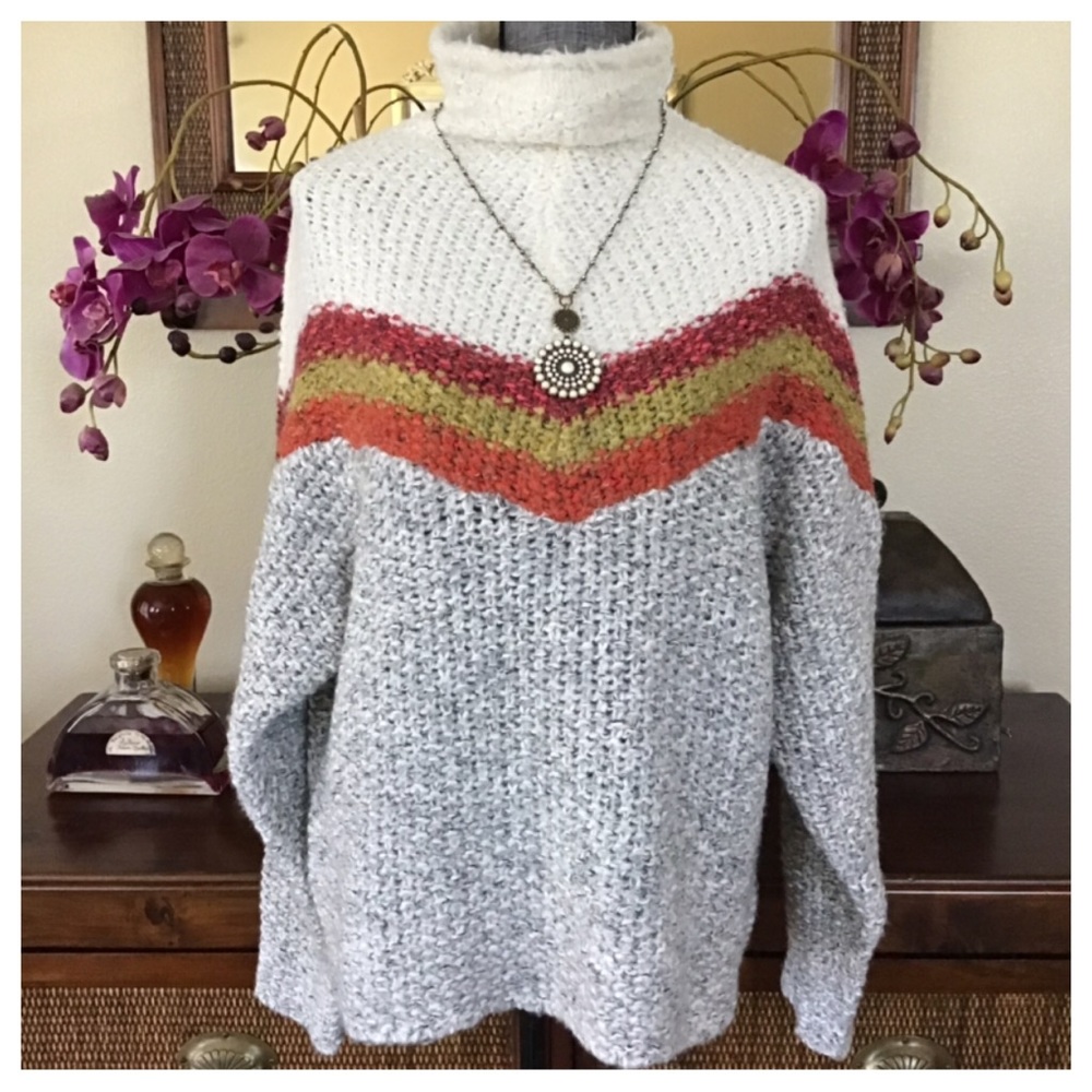 Free People Turn Around Tunic Sweater.  NWT. - Picture 4 of 8